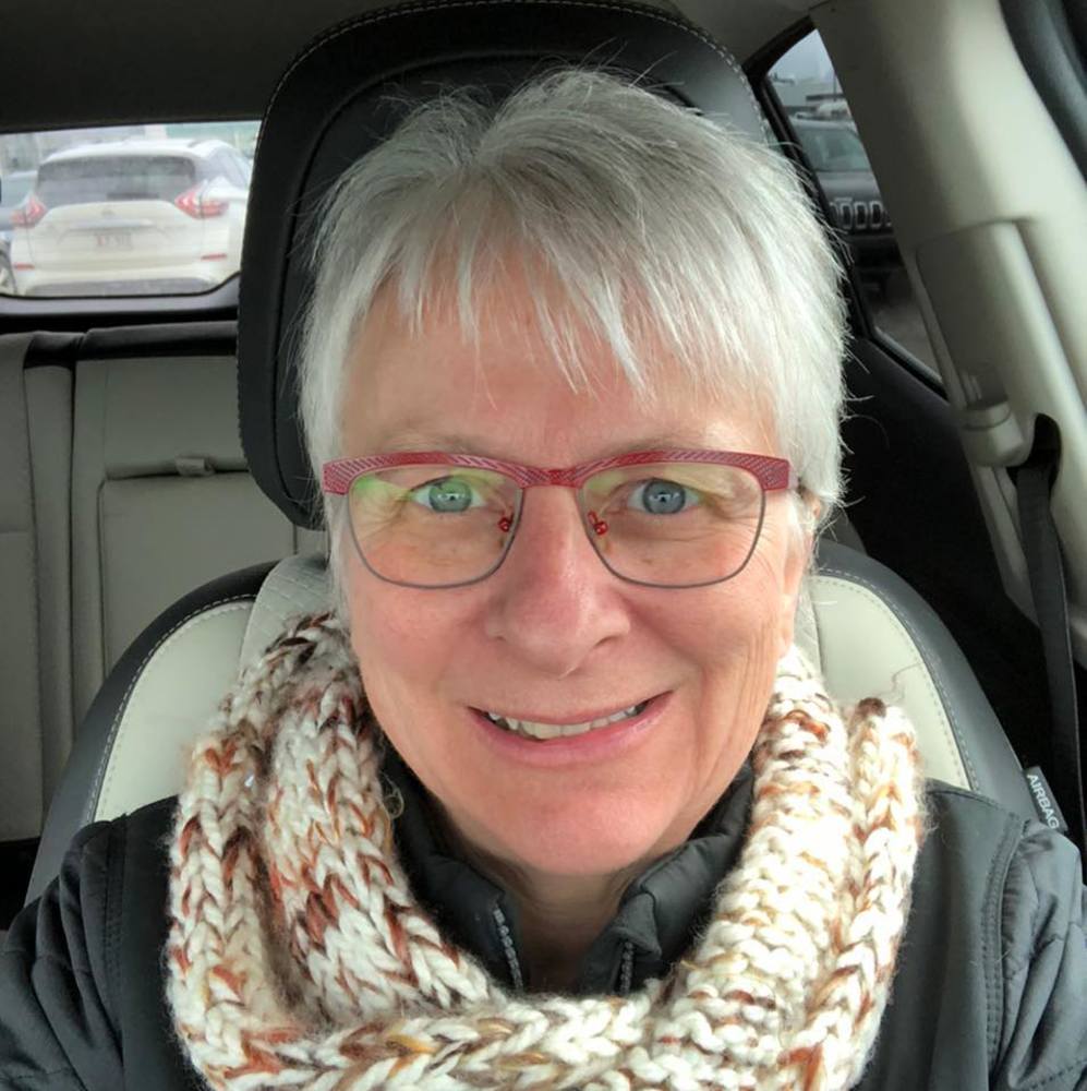 Meet your Posher, Carol